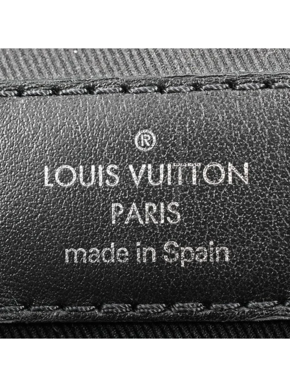 Louis Vuitton Shoulder Bag District
